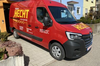 Beklebung Firmenauto Transporter Bus